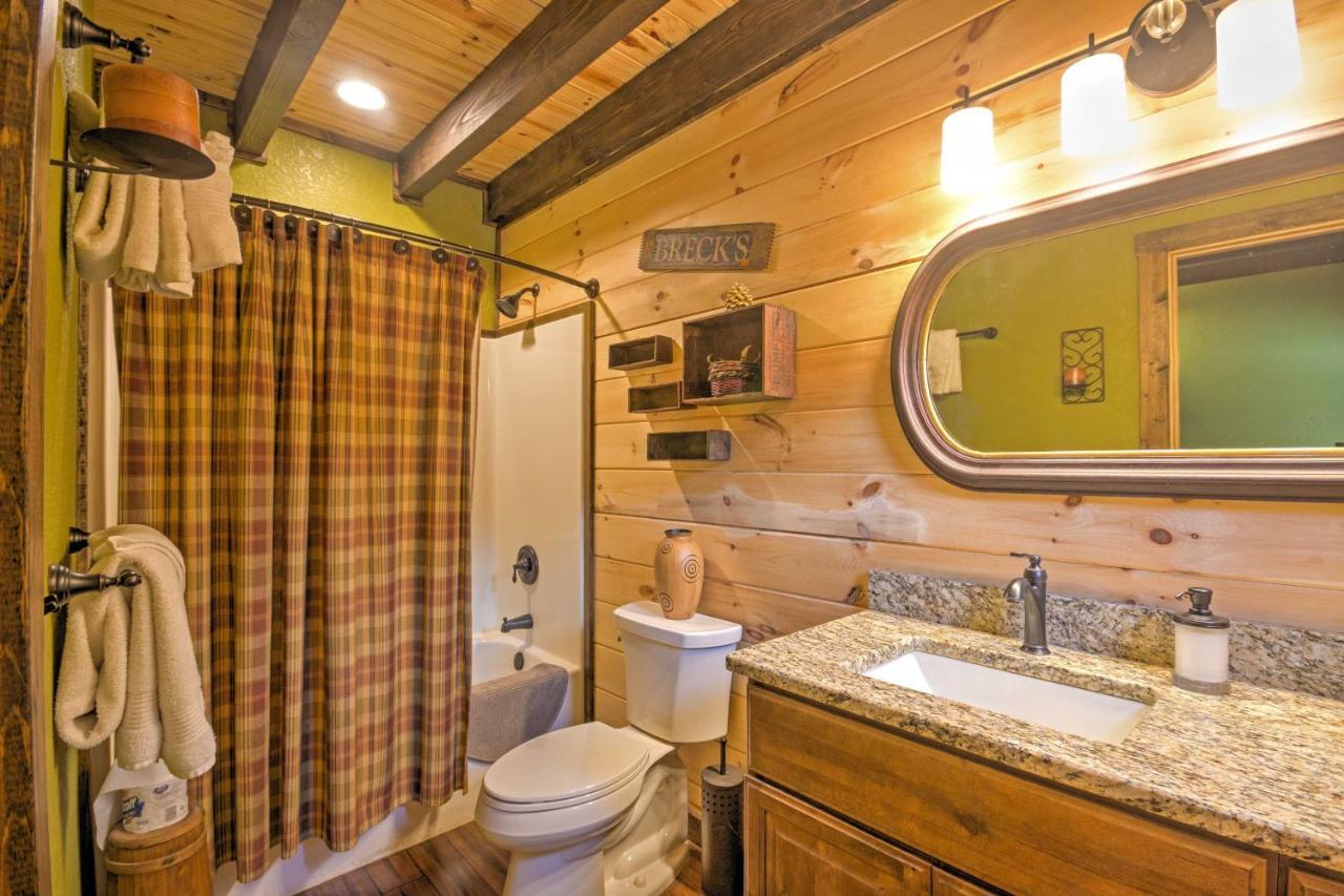 Scenic Fox Ridge Cabin On 4 Acres With Hot Tub! Whittier Extérieur photo