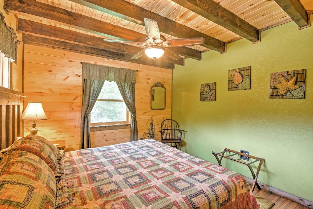 Scenic Fox Ridge Cabin On 4 Acres With Hot Tub! Whittier Extérieur photo